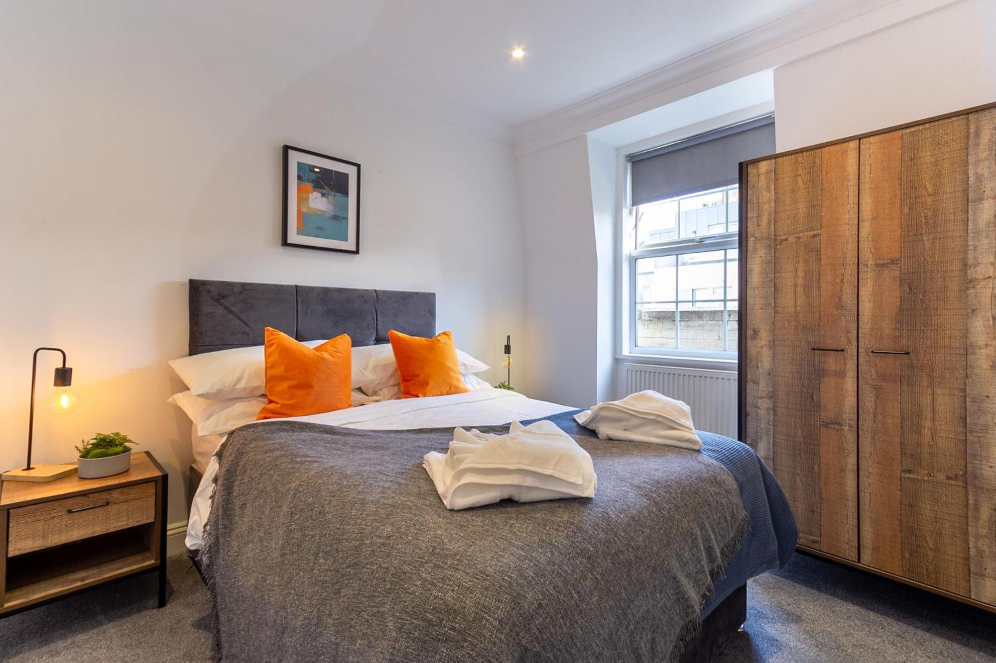 Cosy Central 2 Bedroom - Near Brighton Beach & Shops! Exterior photo